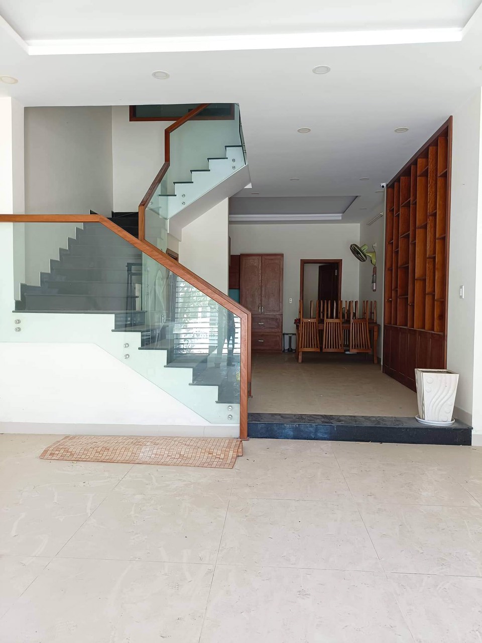 Cần bán gấp NHÀ MỚI 3 TẦNG MẶT TIỀN ĐỖ BÁ 70M2 giá chỉ 12.5 tỷ