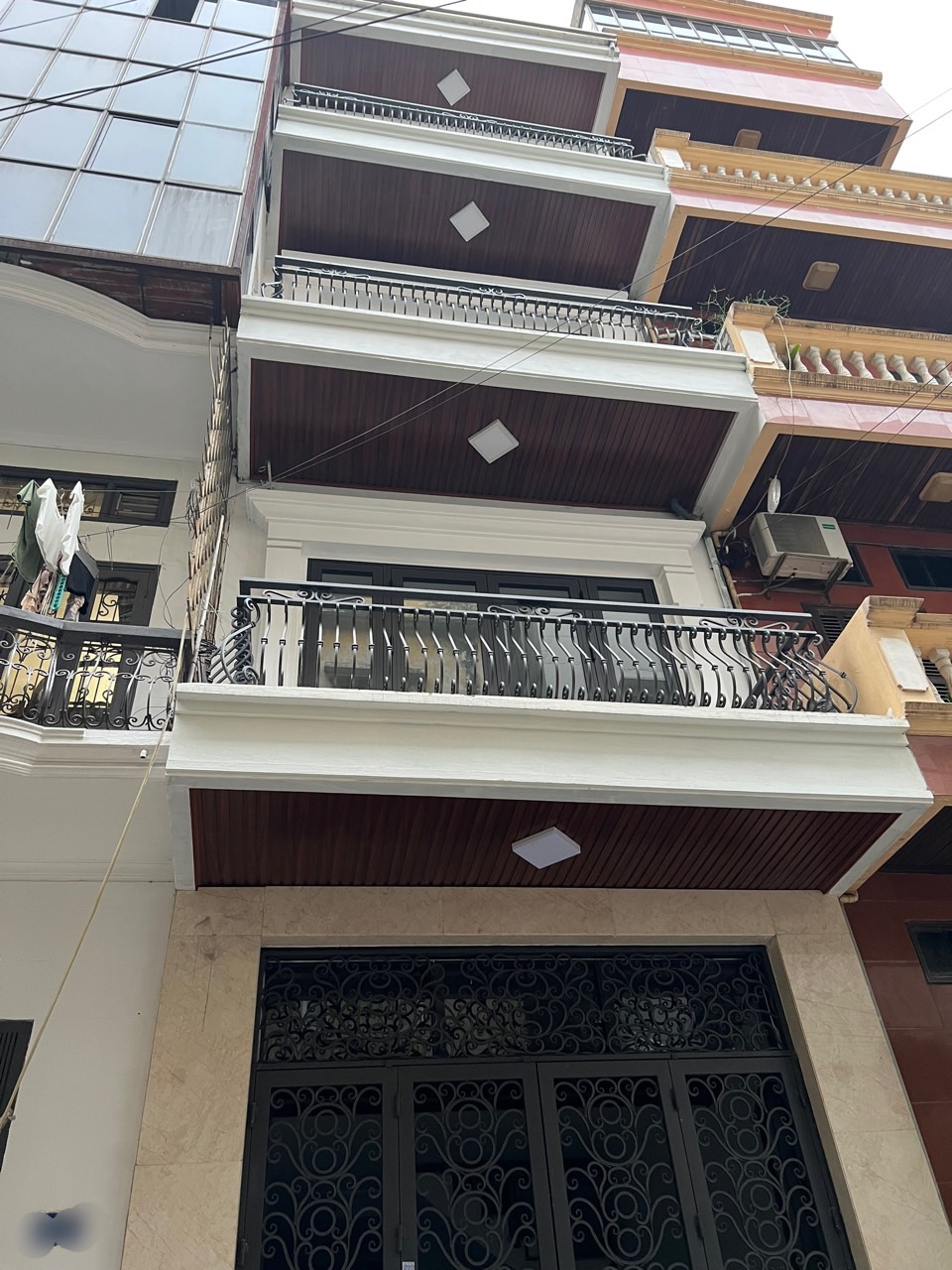 Bán nhà ngõ 136 Hồ Tùng Mậu, gần đường Hoàng Quốc Việt kéo dài 50m2x5T giá 8.9 tỷ