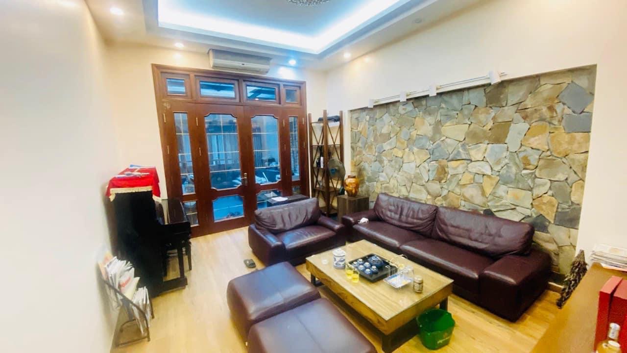 BÁN NHÀ NGUYỄN KHANG DT100M2 4T KHU VỰC BAO QUANH NHIỀU TIỆN ÍCH GIÁ NHỈNH 18 TỶ