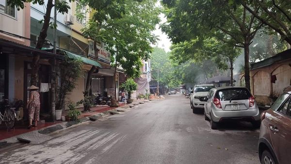 HIẾM – MẶT CHỢ XA LA – VỊ TRÍ QUÁ ĐẸP – KINH DOANH SẦM UẤT 50M2 GIÁ 8 TỶ