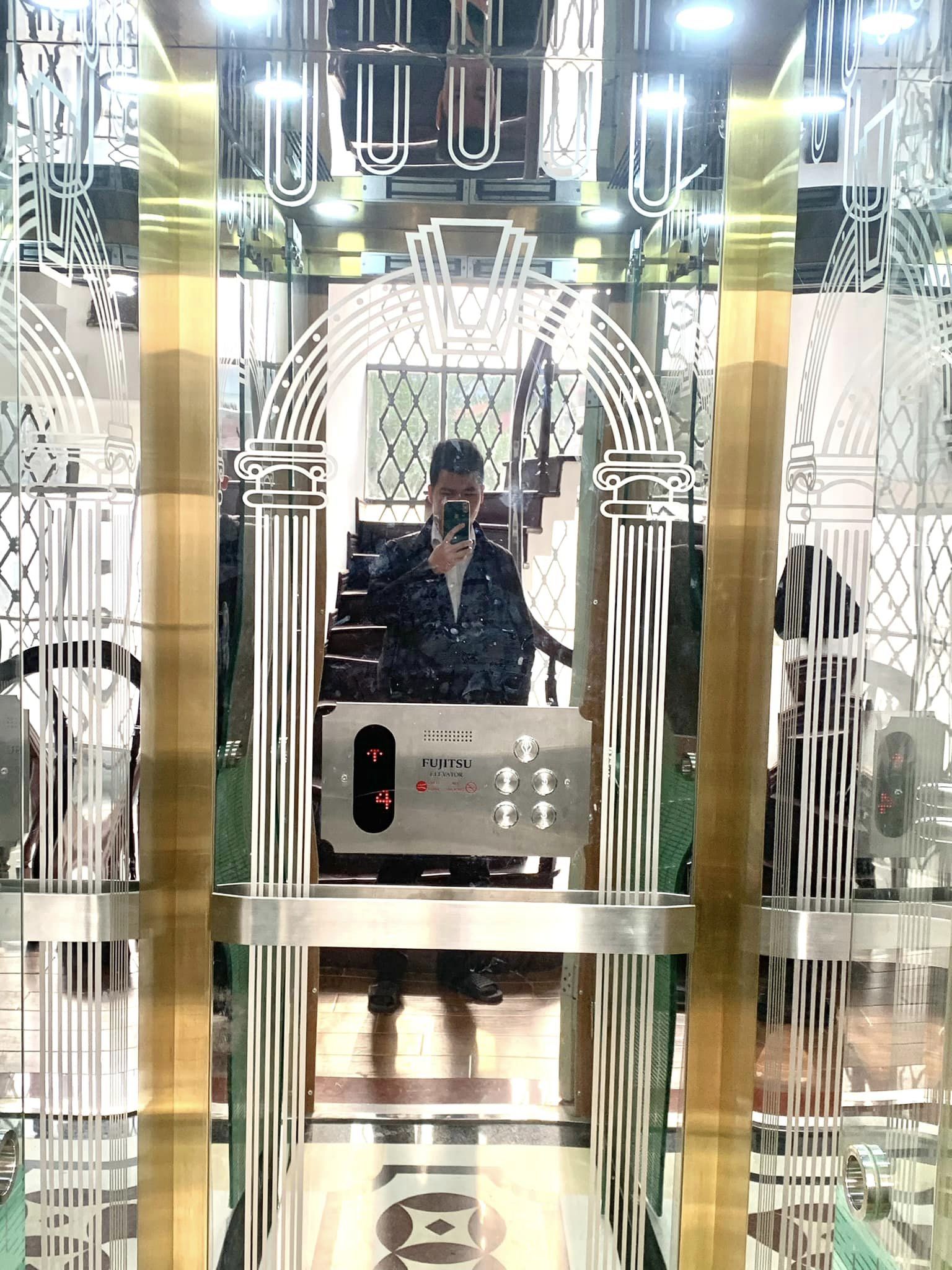 Bán Nhà Đội Cấn Ba Đình 51m 5T Thang Máy MT4.6m 11 tỷ