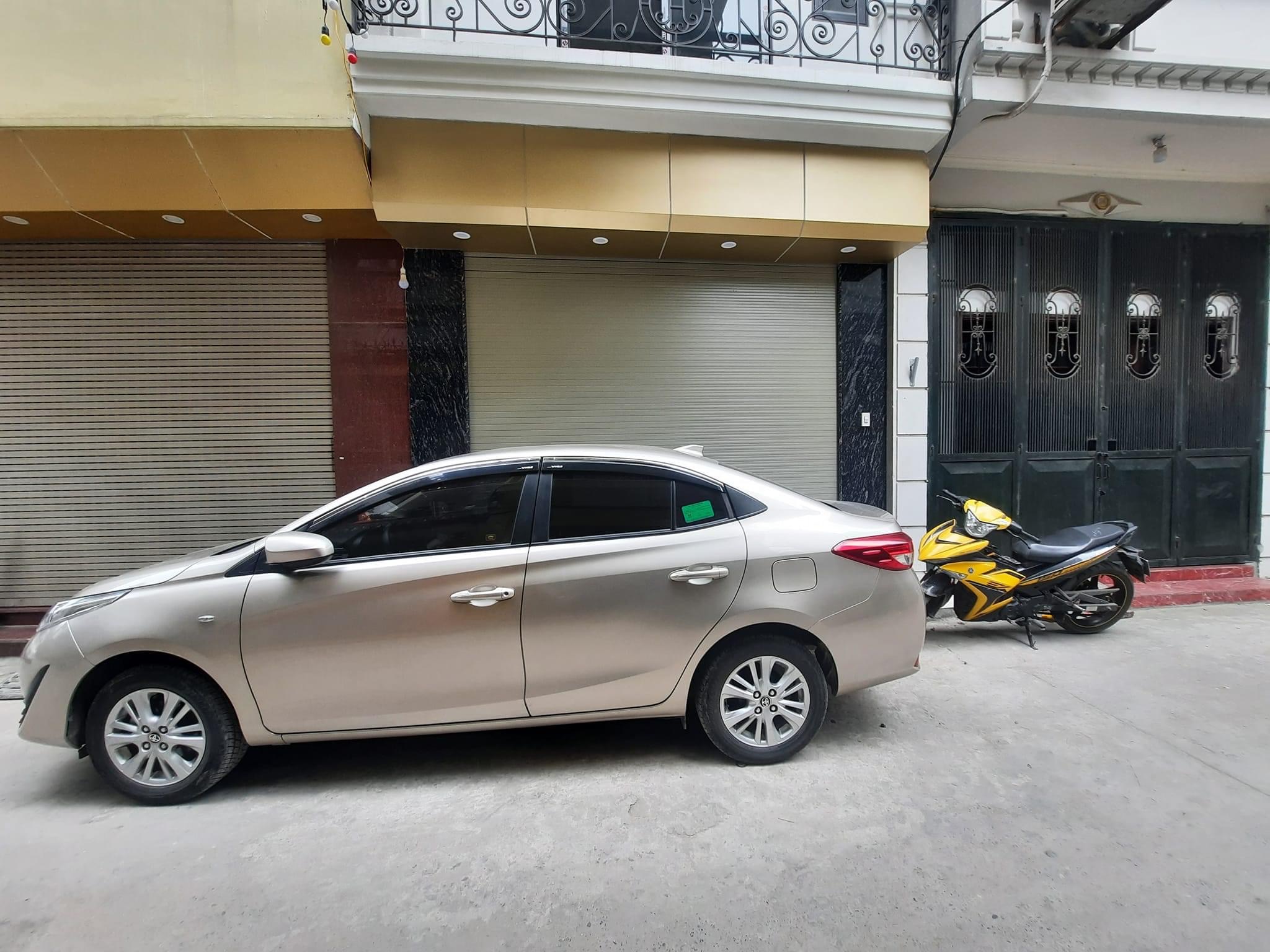 Gara ô tô 6 tầng thang máy 43m phố Nguyễn Chính Tân Mai