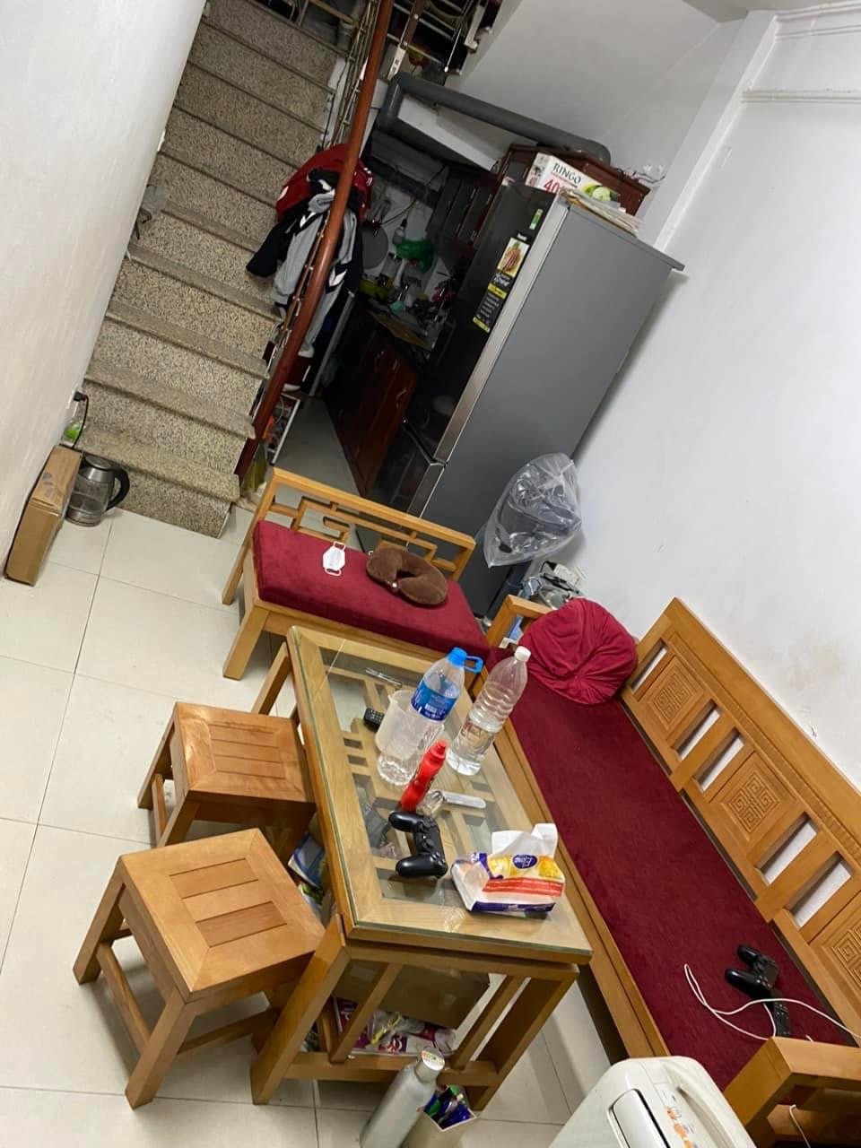 Bán nhà Tôn Đức Thắng, 30m x 4 tầng, Ngõ 3 gác-Vị trí đẹp, giá 2.5 tỉ