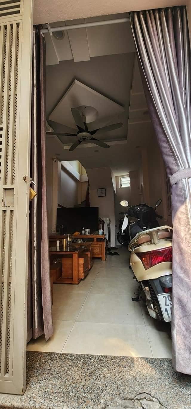 BÁN NHÀ Ở TRƯƠNG ĐỊNH 31M*5TẦNG SĐCC GIÁ 2,9 TỶ