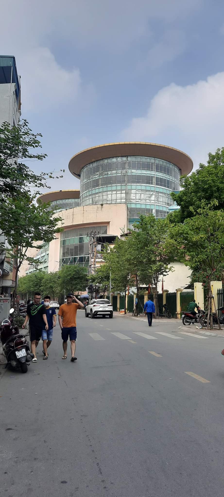 Bán nhà Trung tâm Thanh Trì, đường Tứ Hiệp diện tích 63m2, 3 tầng, Ô TÔ VÀO NHÀ, 2 THOÁNG, Giá 6,3 tỷ. LH 0912929280