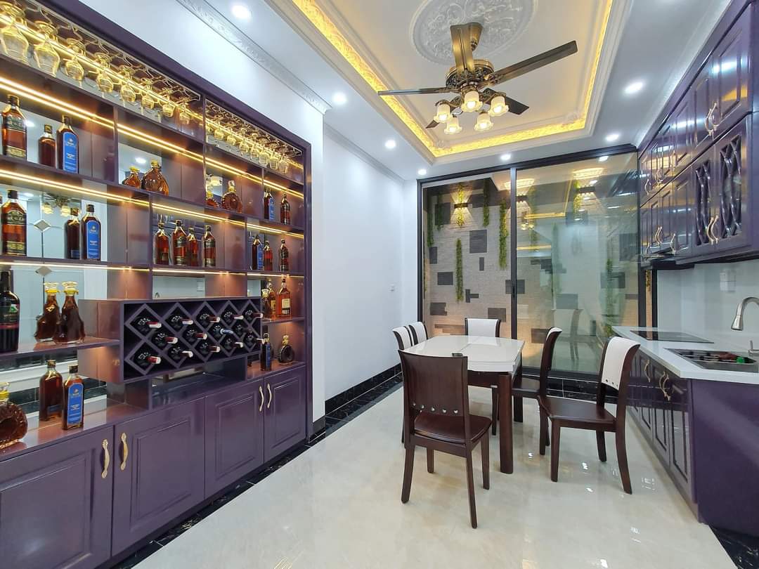 Bán Nhà Phố Thái Thịnh 48m2 - 4 tầng - 4 Phòng ngủ - Trung tâm Quận Đống Đa.