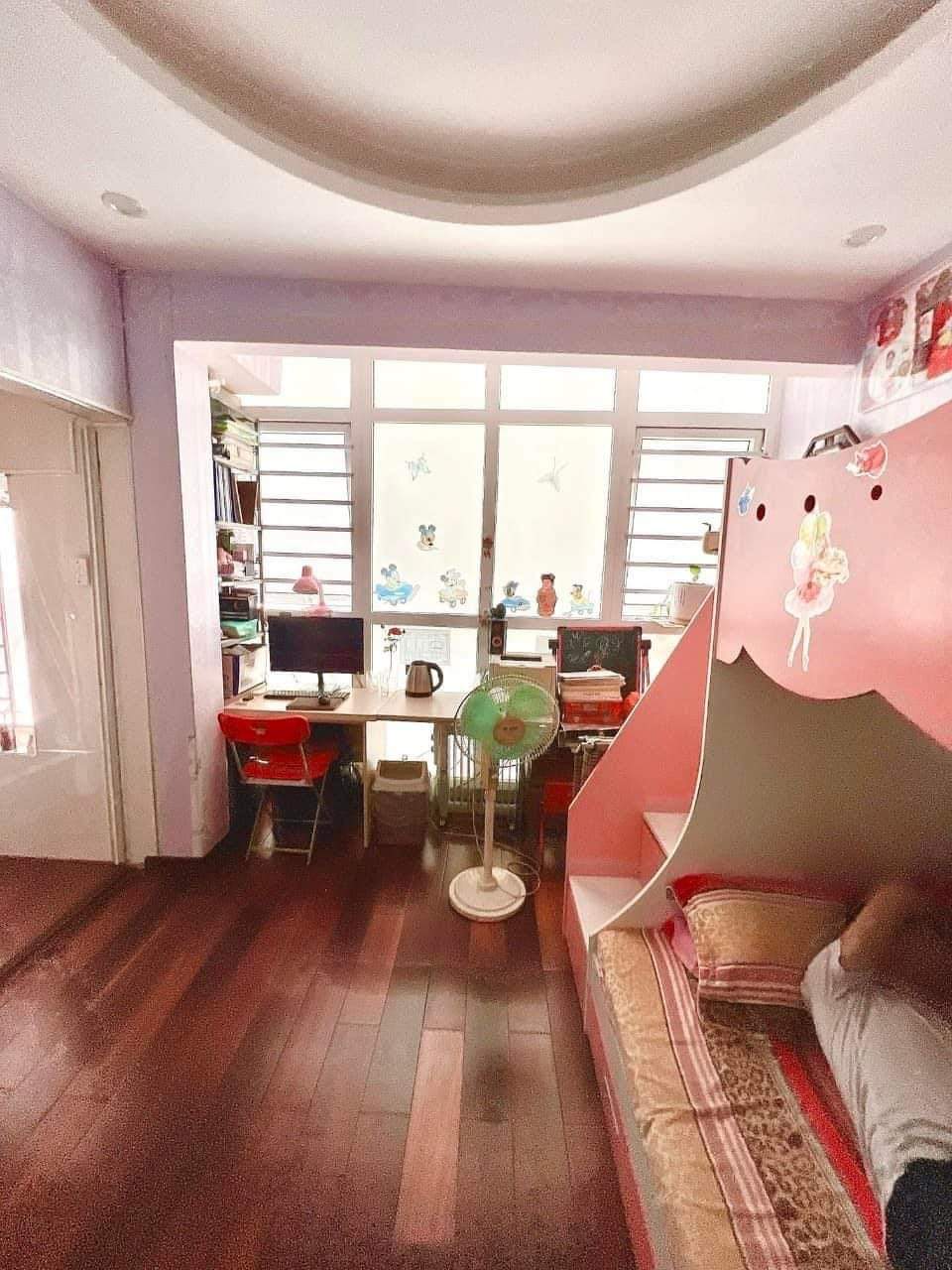 Nhà khu Hà Trì Hà Đông diện tích 31m2 mặt tiền 4m. 5tầng giá 3.2tỷ