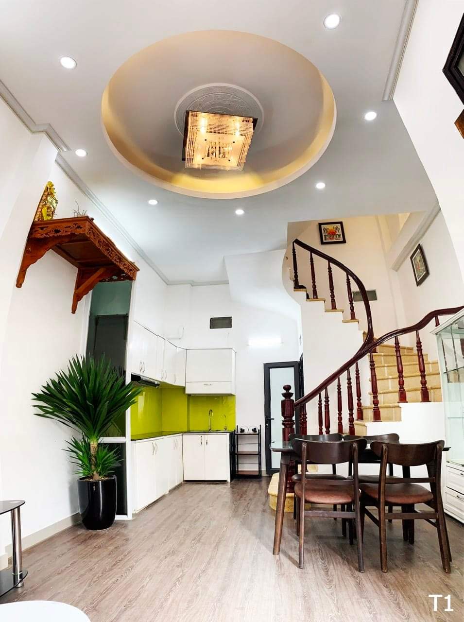 NHÀ ĐẸP PHỐ NAM DƯ NGÕ NÔNG - GẦN PHỐ - LÔ GÓC 30m2 x 5T giá chỉ 3 tỷ