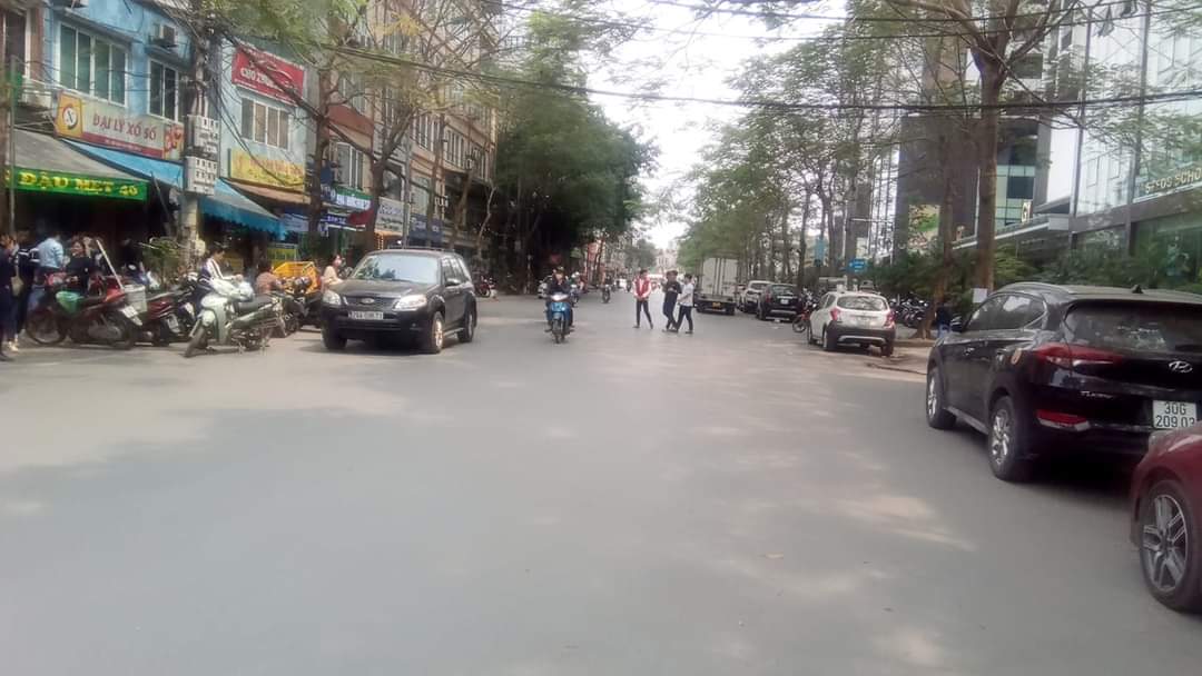 Siêu phẩm đáng sống Ngã Tư sở Thanh xuân 95mx5 tầng, kinh doanh- ô tô - giá 26 tỷ