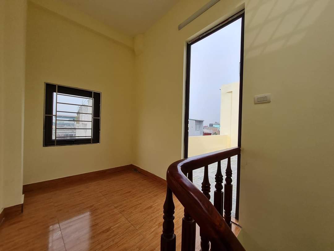 Bán nhà ngõ 285 Nam Dư, Hoàng Mai, Hà Nội diện tích 35m x 5 tầng giá hơn 3 tỷ