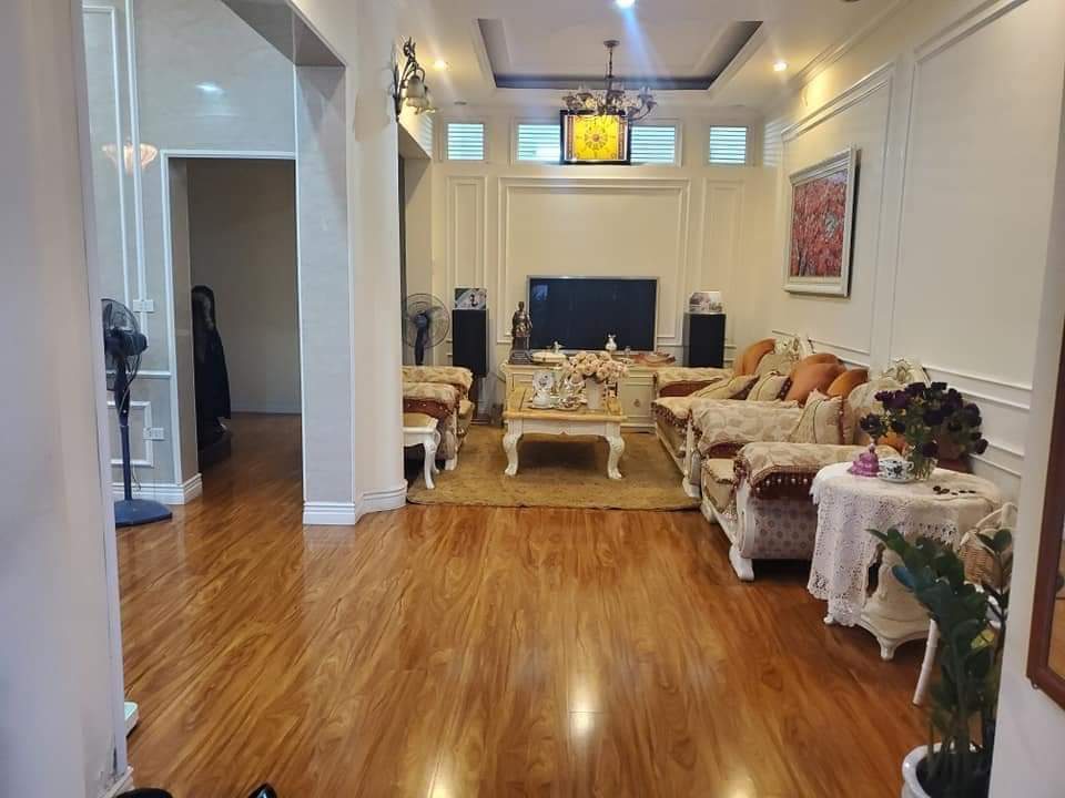 NHỈNH 80 TRIỆU /1M NHÀ BIỆT THỰ 122M ,MT 6M THANH XUÂN