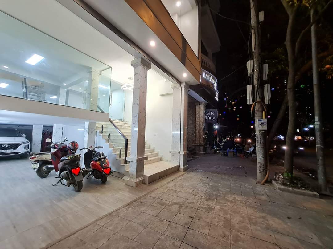 MẶT PHỐ, VỈA HÈ RỘNG, THANG MÁY XIN 71m2X8T, MT 5.9m VŨ TÔNG PHAN THANH XUÂN.