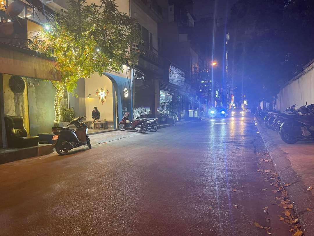 NHÀ ĐẸP_XÃ ĐÀN _ĐỐNG ĐA _ NỘI THẤT XỊN - Ô TÔ TRÁNH - KINH DOANH