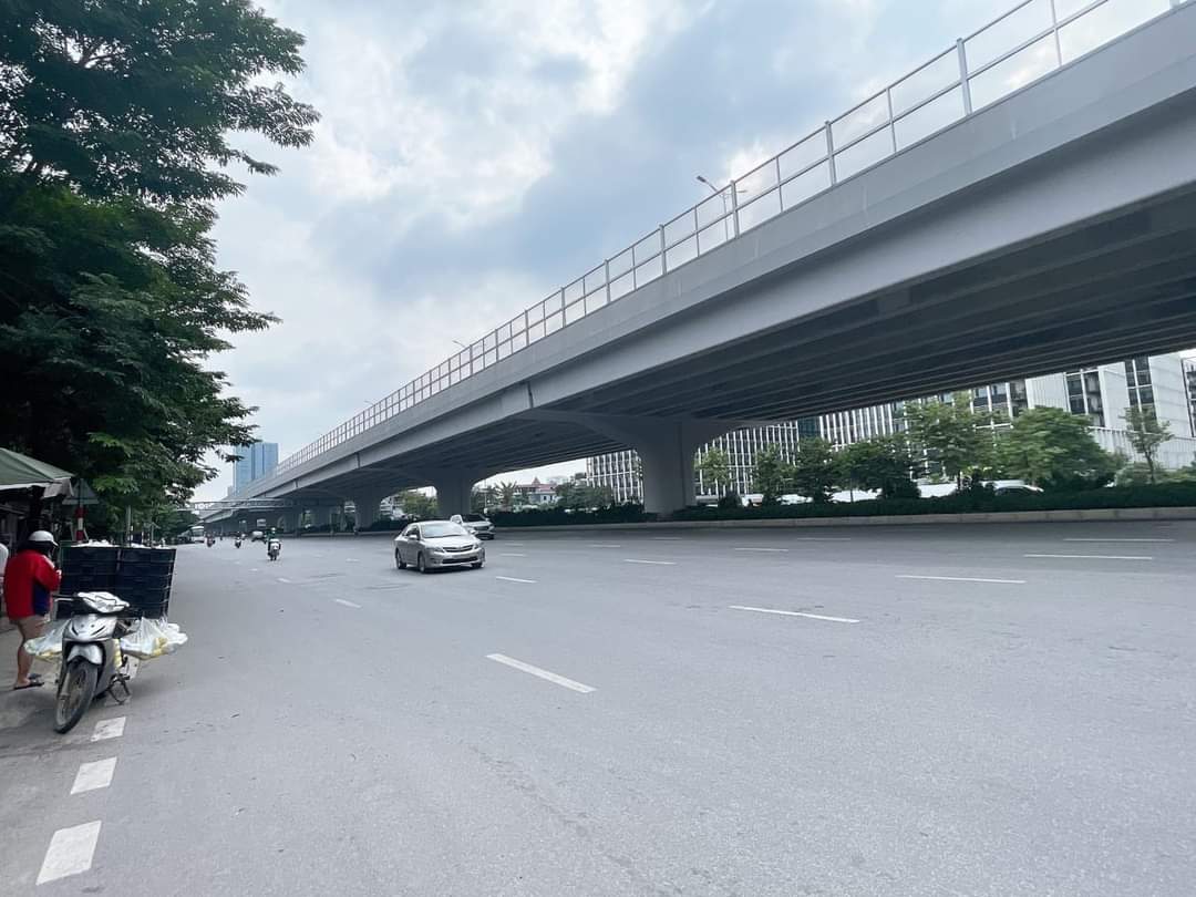 SIÊU PHẨM PHẠM VĂN ĐỒNG, Ô TÔ, VĂN PHÒNG, 69m2, 11,6 TỶ..