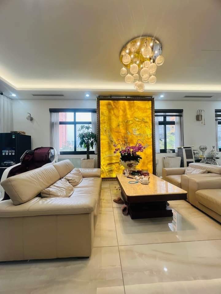 SIÊU PHẨM MẶT PHỐ _ QUẬN ĐỐNG ĐA . LÔ GÓC SIÊU ĐẸP - SIÊU THOÁNG - KINH DOANH VÔ ĐỐI - VỈA HÈ RỘNG NHƯ ĐƯỜNG - TIỀM NĂNG CỰC HÓT.