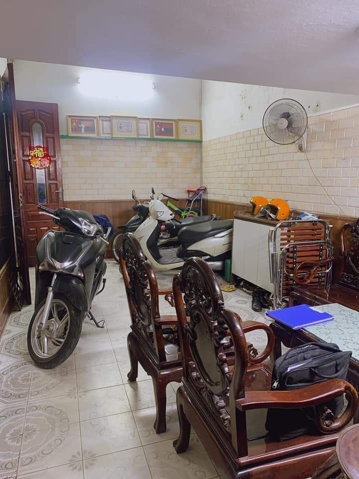 0387378839. Bán Nhà Hai Bà Trưng Gần Ngay Phố Thanh Nhàn 28m. Giá 2.8Tỷ.