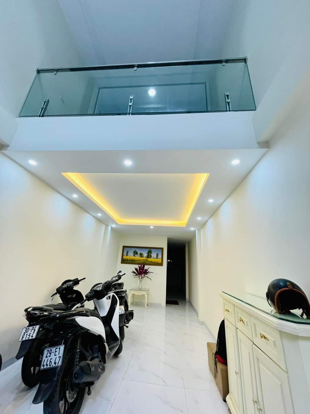 SIÊU PHẨM CỰC HÓT QUẬN ĐỐNG ĐA .KINH DOANH - SẦM UẤT. .