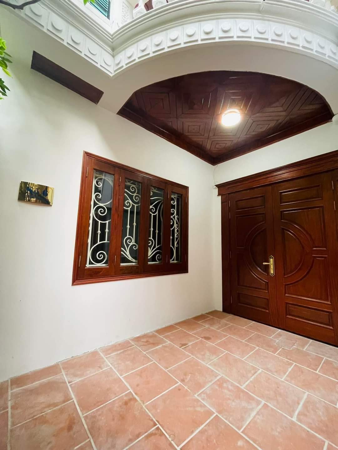 Bán nhà Nguyễn Khánh Toàn, biệt thự mi ni 60m 5T giá 8.3 tỷ