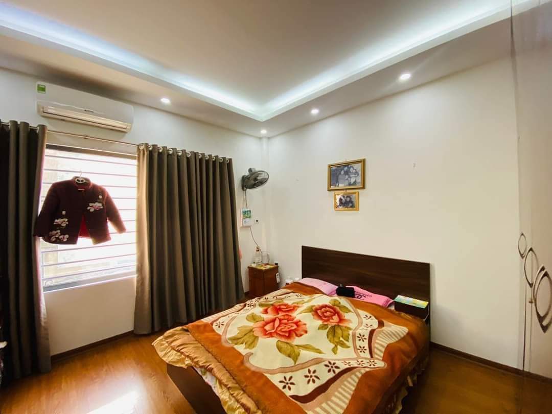 Bán nhà ngõ 358 Bùi Xương Trạch 34m2 xây 5 tầng giá 4.68 tỷ . Thanh xuân.