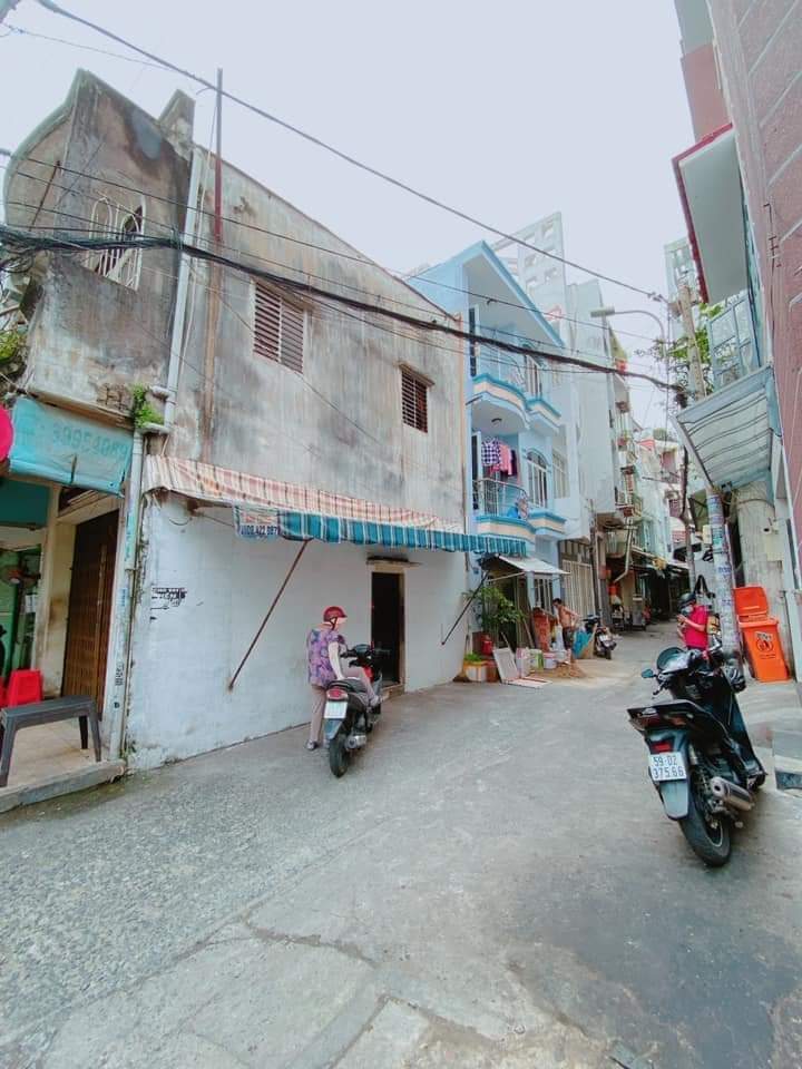 Cực Hiếm Hẻm xe hơi Phan Xích Long F7 Phú Nhuận. 31m2 3 tầng BTCT chỉ 5.4 tỷ