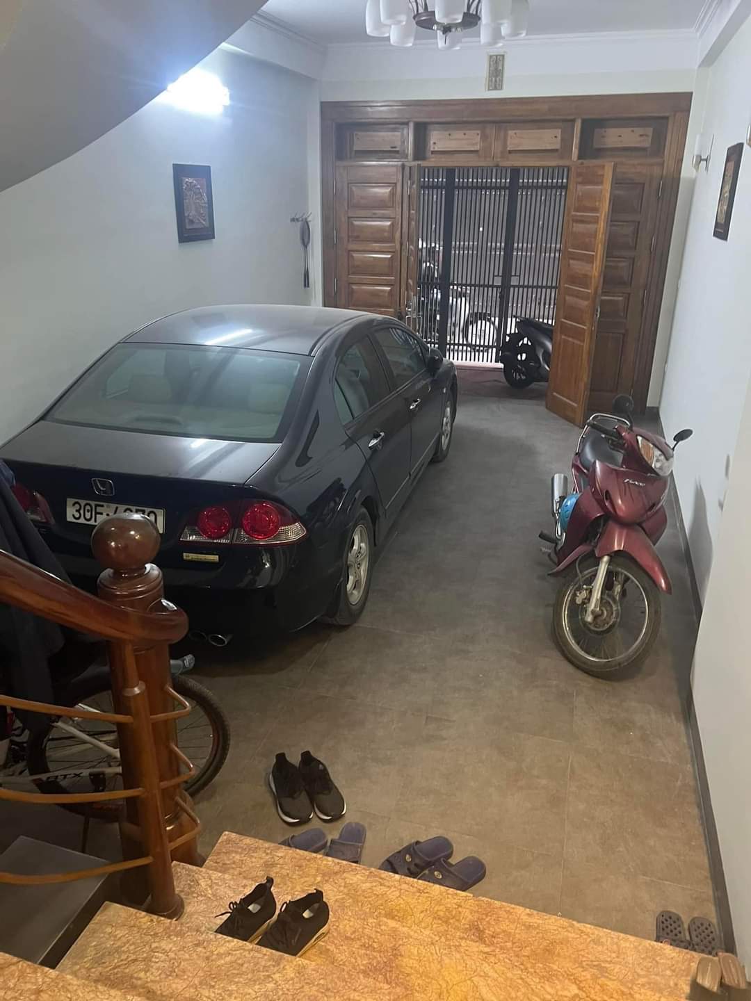 Bán nhà Thanh Xuân phố Hoàng Ngân diện tích 75m2, 4 tầng, mặt tiền 4m, NHÀ ĐẸP Ở LUÔN, ô tô vào nhà. LH 0912929280