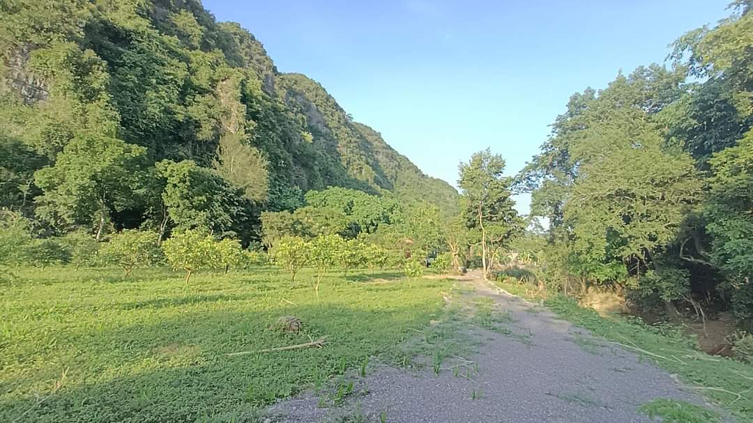 BÁN MẢNH ĐẤT TẠI YÊN THỦY SIÊU TIỀM NĂNG, SIÊU VÍP, SIÊU HẠT RẺ, THÍCH HỢP LÀM NHÀ VƯỜN, BIỆT THỰ, NGHỈ DƯỠNG CUỐI TUẦN, YÊN TĨNH