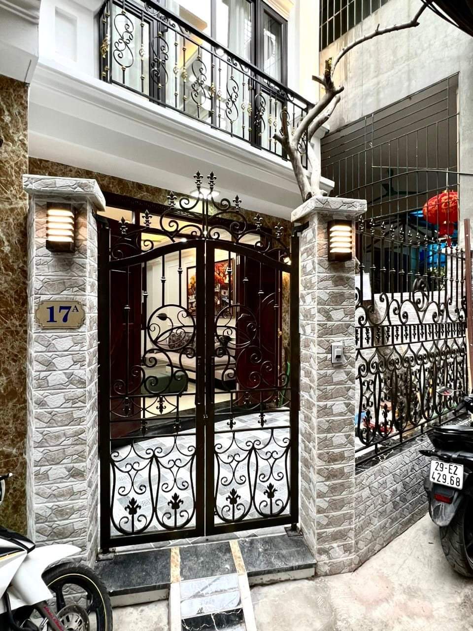 VỊ TRÍ VIP_LẠC LONG QUÂN _TÂY HỒ _MẶT NGÕ RỘNG - PHÂN KHÚC DỄ THANH KHOẢN - MỚI ĐẸP LONG LANH - KHÁCH XEM LÀ CHỐT.