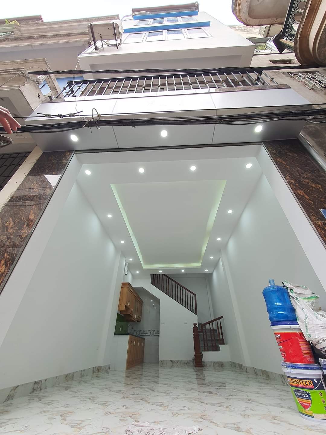 TRUNG TÂM BA ĐÌNH NHÀ MẶT NGÕ PHỐ HOÀNG HOA THÁM - NHÀ ĐẸP Ở NGAY - NGÕ THÔNG - GẦN CHỢ, TRƯỜNG HỌC C1 VÀ C2 GIÁ 4,6 TỶ