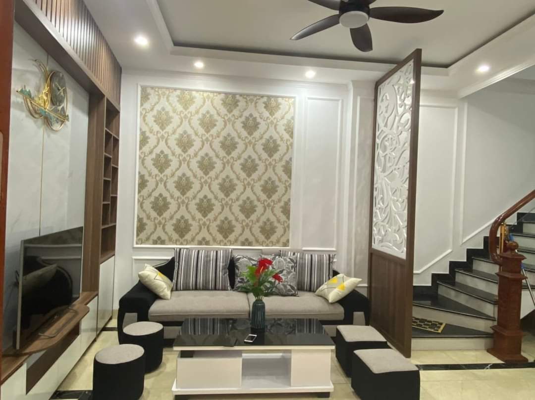 Siêu phẩm Bồ Đề,Long Biên. 31m2 , 5 tầng , MT6.4m. Oto đỗ, view Tâm Anh.Nhỉnh 4M