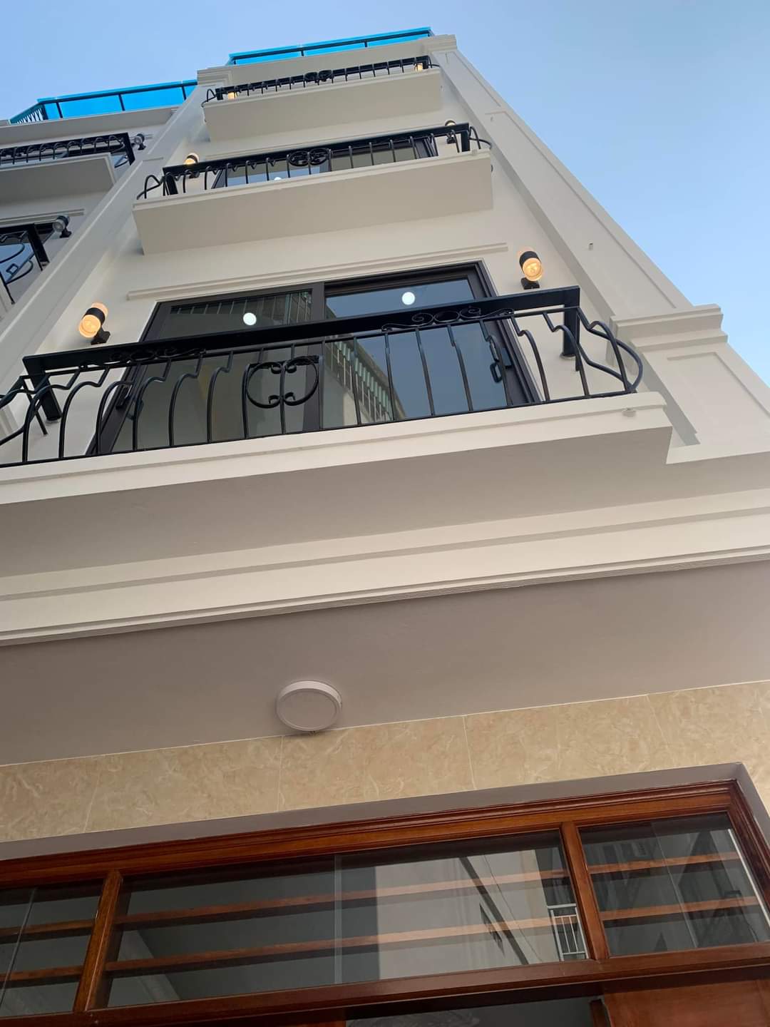 Siêu phẩm Bát Khối, Long Biên. 40m2 ,5 tầng, MT3,4m. Full nội thất,Oto. Nhỉnh 4M