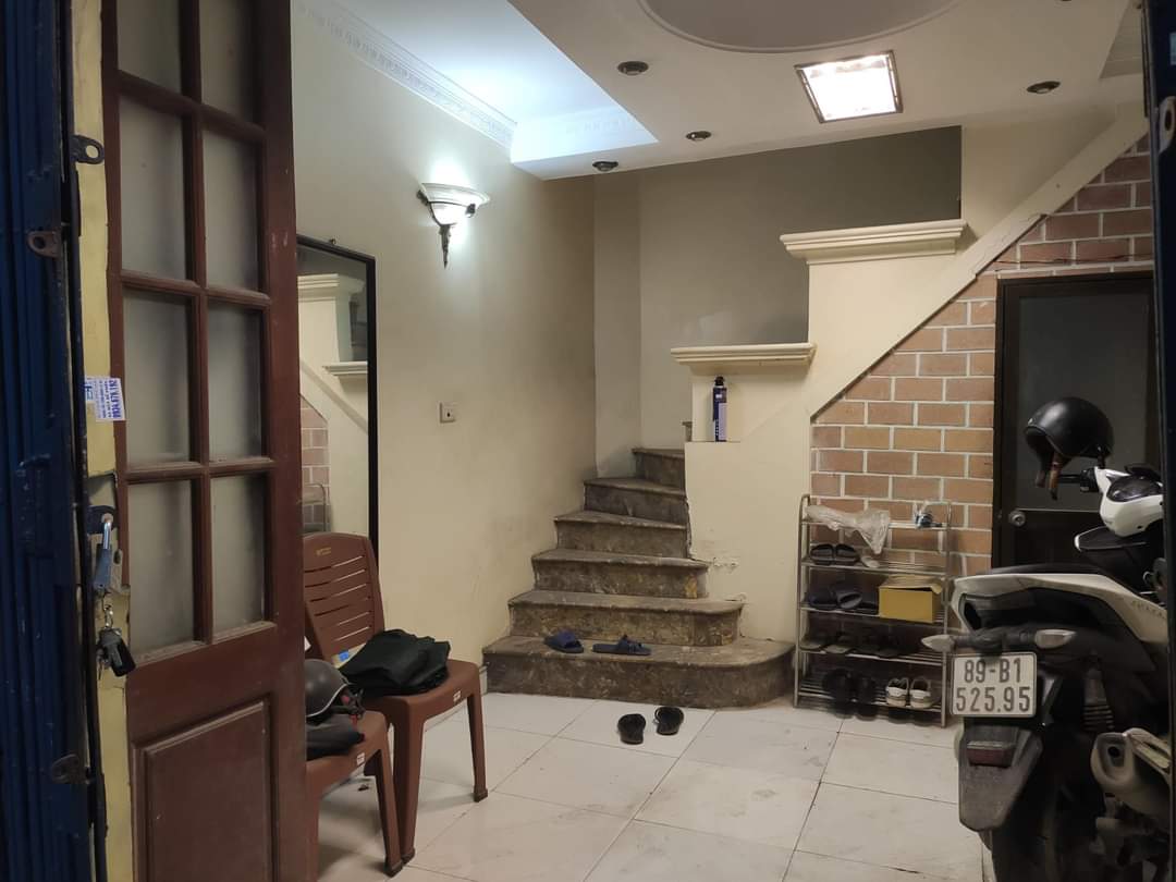 TRUNG TÂM BA ĐÌNH - NHỎ HIẾM - 5M RA Ô TÔ - 20M RA MẶT PHỐ KIM MÃ