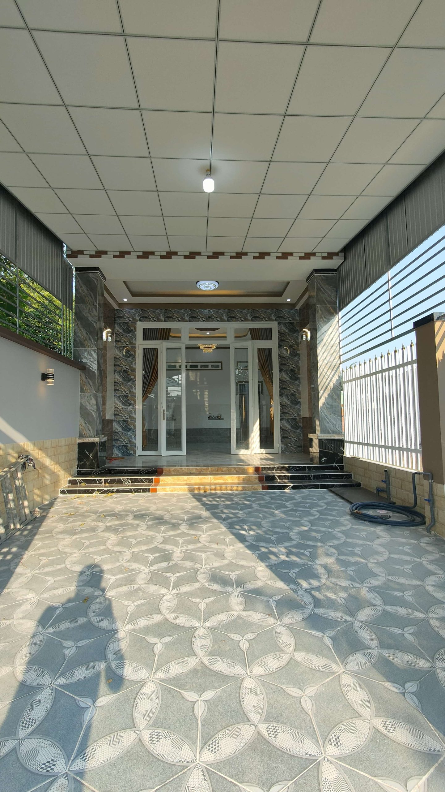 Bán Nhà Đẹp Gần Chùa Toà Thánh giao thương Nhà Đất Tây Ninh 383N