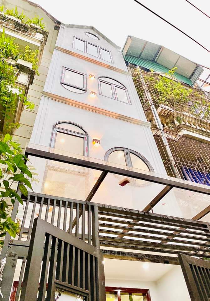 TOÀ 5 TẦNG, MẶT PHỐ Đốc Ngữ. MB 60M². Chào 14.95 tỷ.