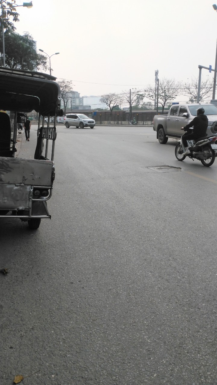 Bán nhà riêng đường Trương Định 40m2x5 tầng mới,mặt tiền 5,3m mặt ngõ 2 thoáng,kinh doanh,15m mặt phố chỉ hơn 4 tỷ