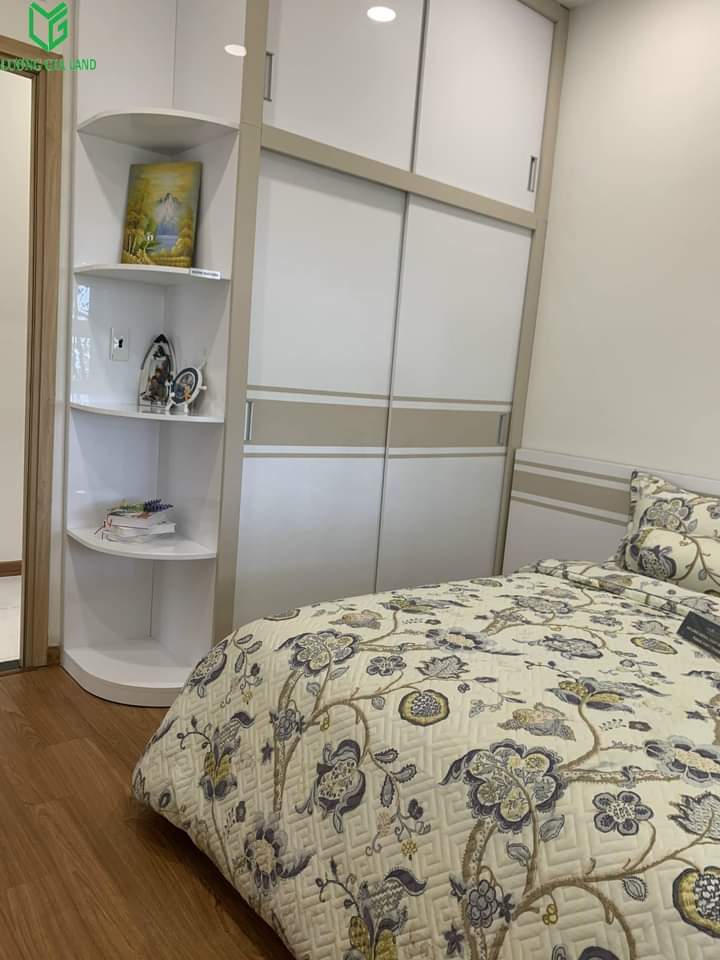 Chính chủ cần bán căn hộ chung cư Hoà Bình, Đường 3/2, P.14, Q.10.