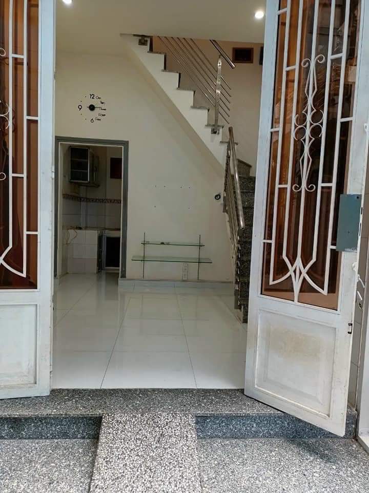 Chính chủ cần bán căn nhà Đường Hoa Hồng, Phường 3, Quận Phú Nhuận, Thành Phố Hồ Chí Minh.