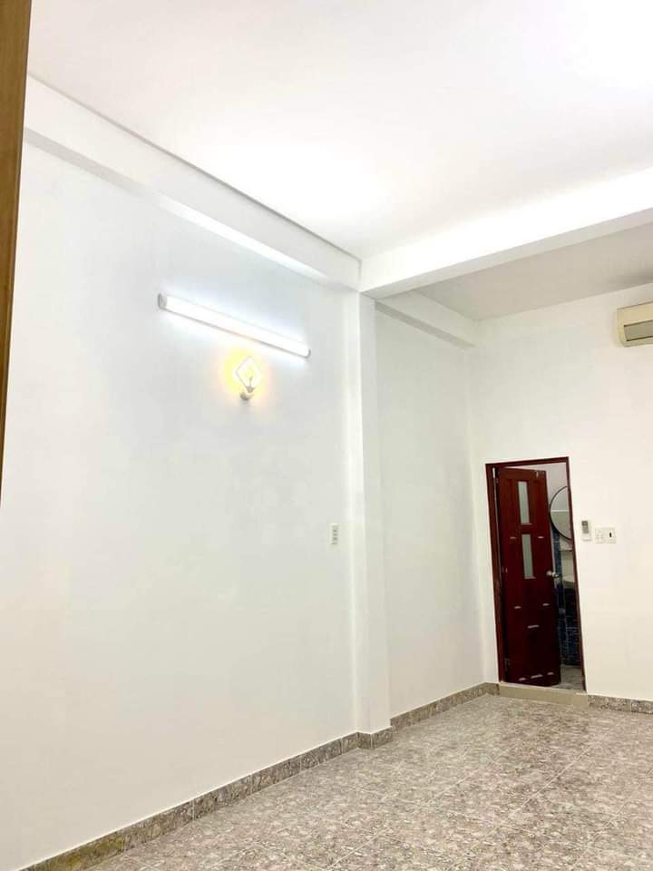 Kẹt tiền bán gấp nhà Đường Bình Trị Đông, Phường Bình Trị Đông, Q. Bình Tân