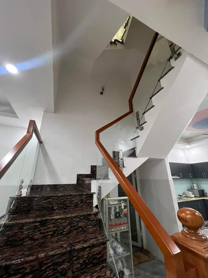 Kẹt tiền bán gấp nhà Đường Bình Long Phường Sơn Kỳ, Q.Tân Phú