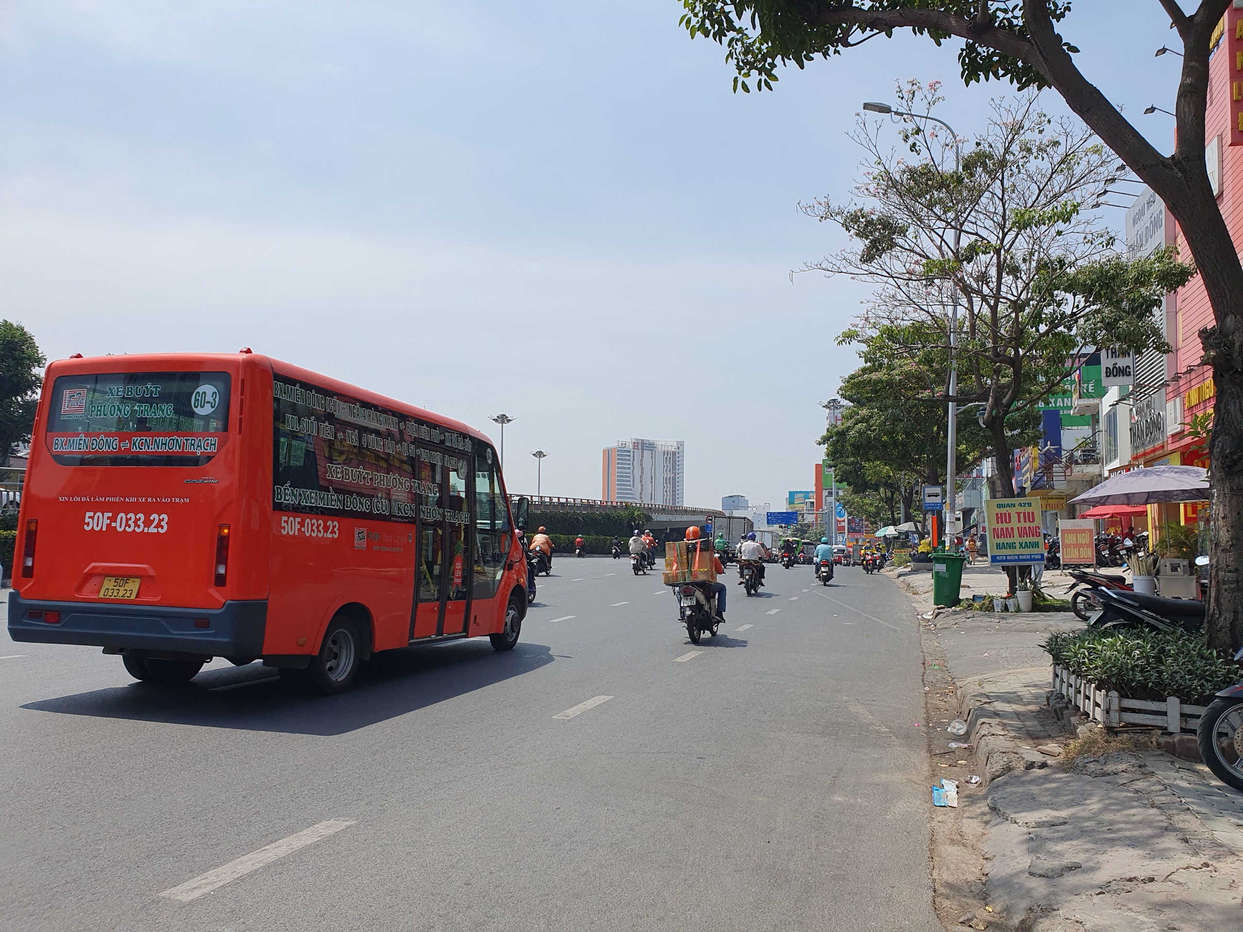 Cân bán gấp căn nhà mặt tiền Điện Biên Phủ, Bình Thạnh. 131m, trệt 4 lầu. 26 tỷ tl