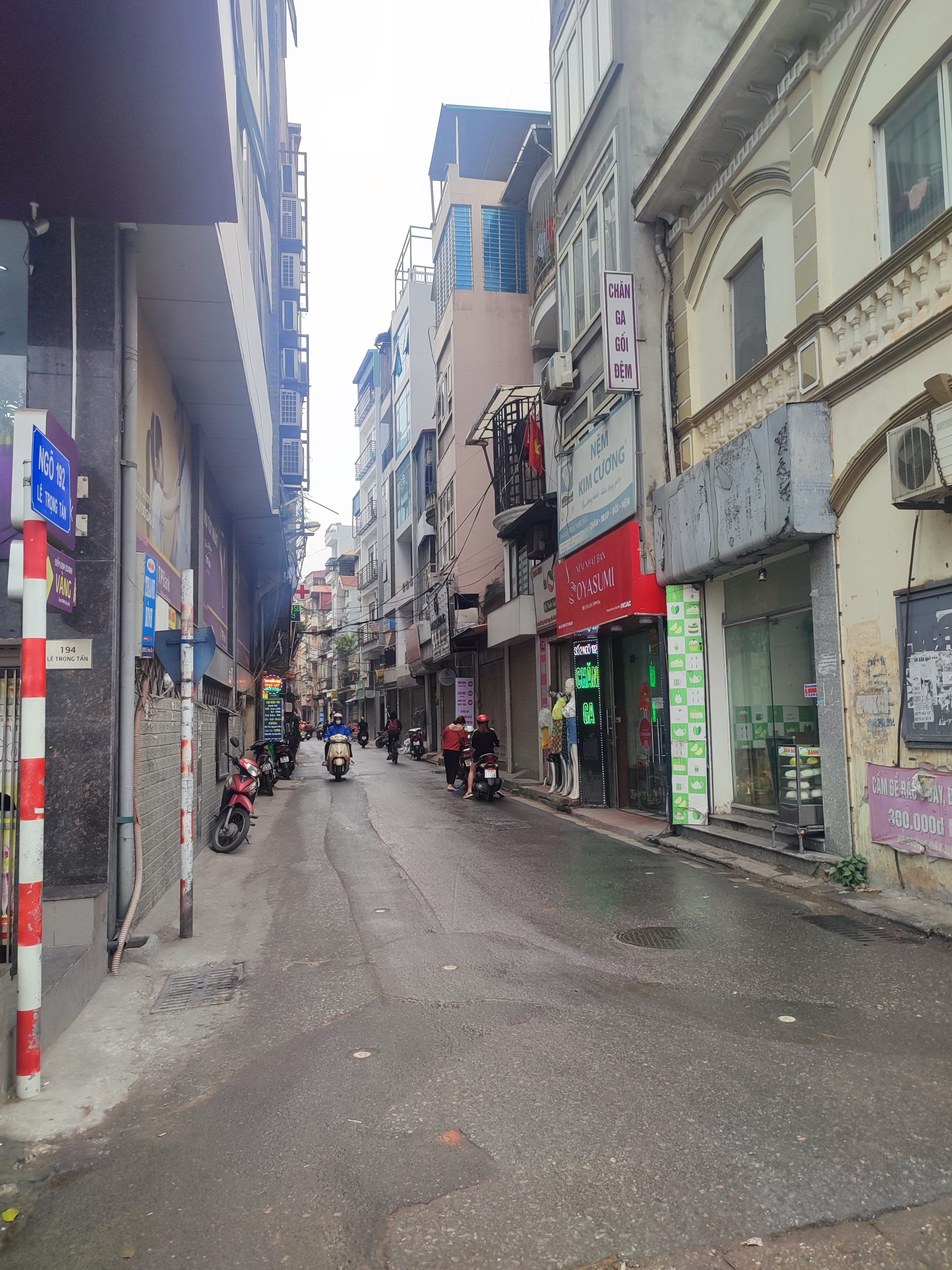 Chính chủ bán nhà ngõ 192 Lê Trọng Tấn, khu phân lô cấp tướng ô tô tránh, 60m2 mặt tiền 5.3m xây 4 tầng ép cọc 7 tầng, vừa ở vừa kinh doanh, miễn TG QC