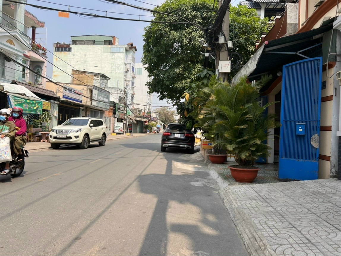 Bán Nhà MẶT TIỀN Đường Số 28, P.6 _ 4m x 22m