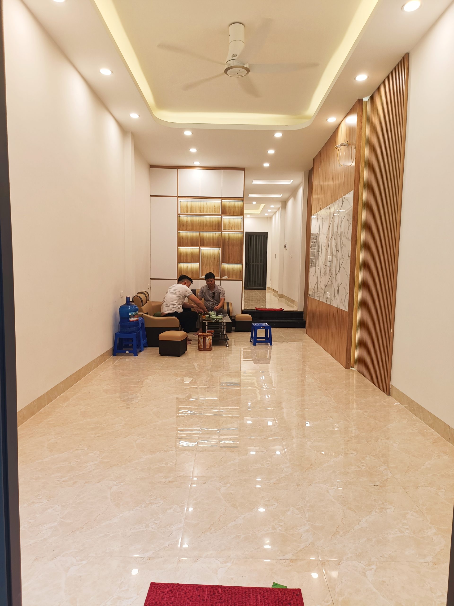 Bán gấp nhà Phố Nguyễn An Ninh, tháng máy, ô tô đỗ cửa