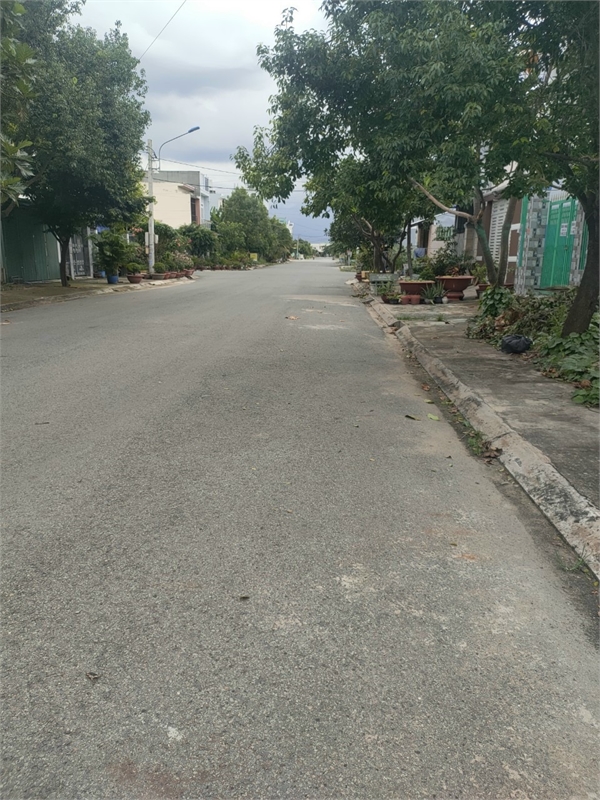 BÁN NHÀ MẶT TIỀN ĐƯỜNG 18M, NGÃ BA TÂN KIM, TIẾP GIÁP QUỐC LỘ 50 HUYỆN BÌNH CHÁNH, 90M2, 4 TẦNG, 3.8 TỶ