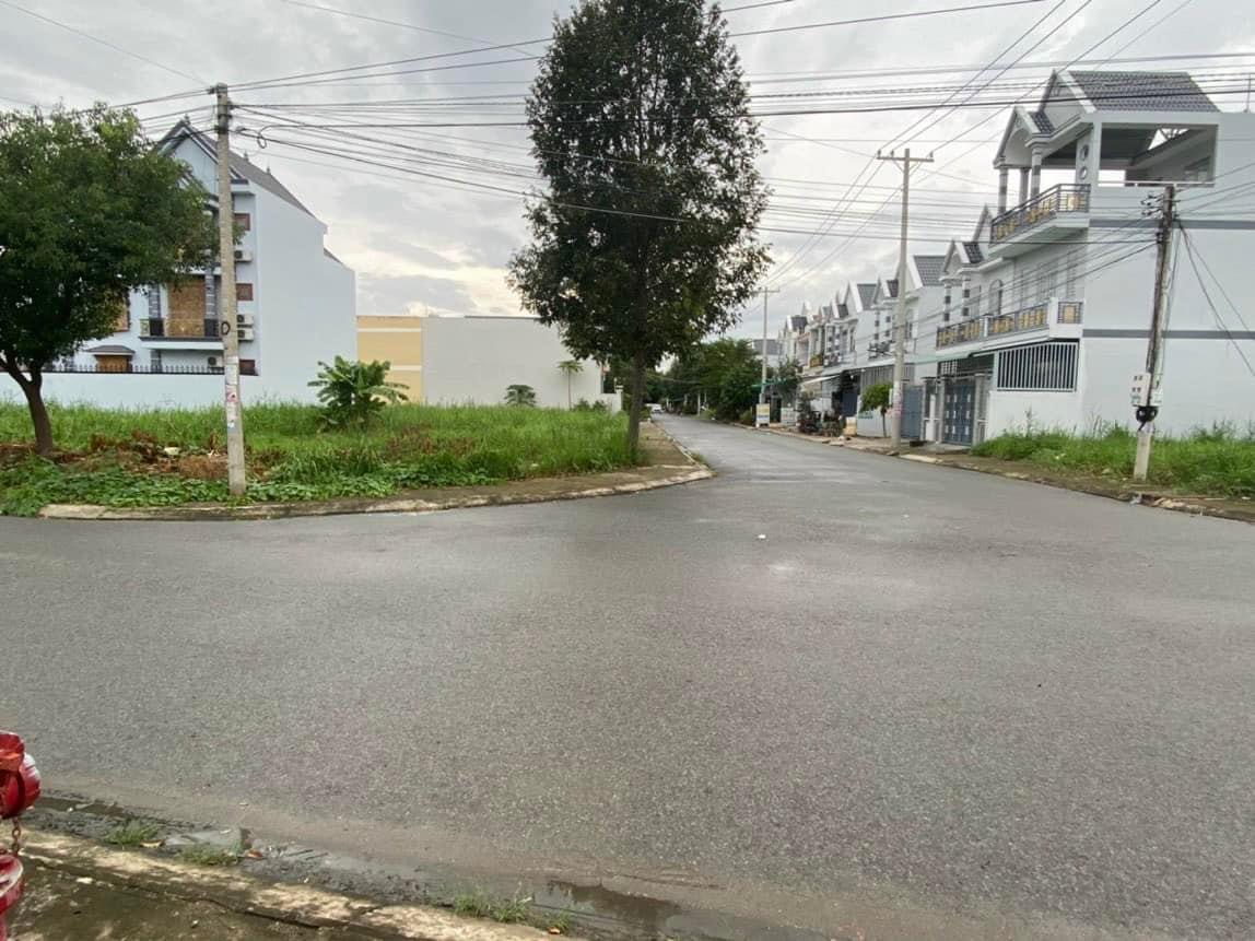 BÁN NHÀ MẶT TIỀN ĐƯỜNG 14M, KDC ĐẶNG HUỲNH, NGÃ BA TÂN KIM, QL50, CÁCH BẾN XE Q8 12KM, 90M2, 2 TẦNG, 3.6 TỶ