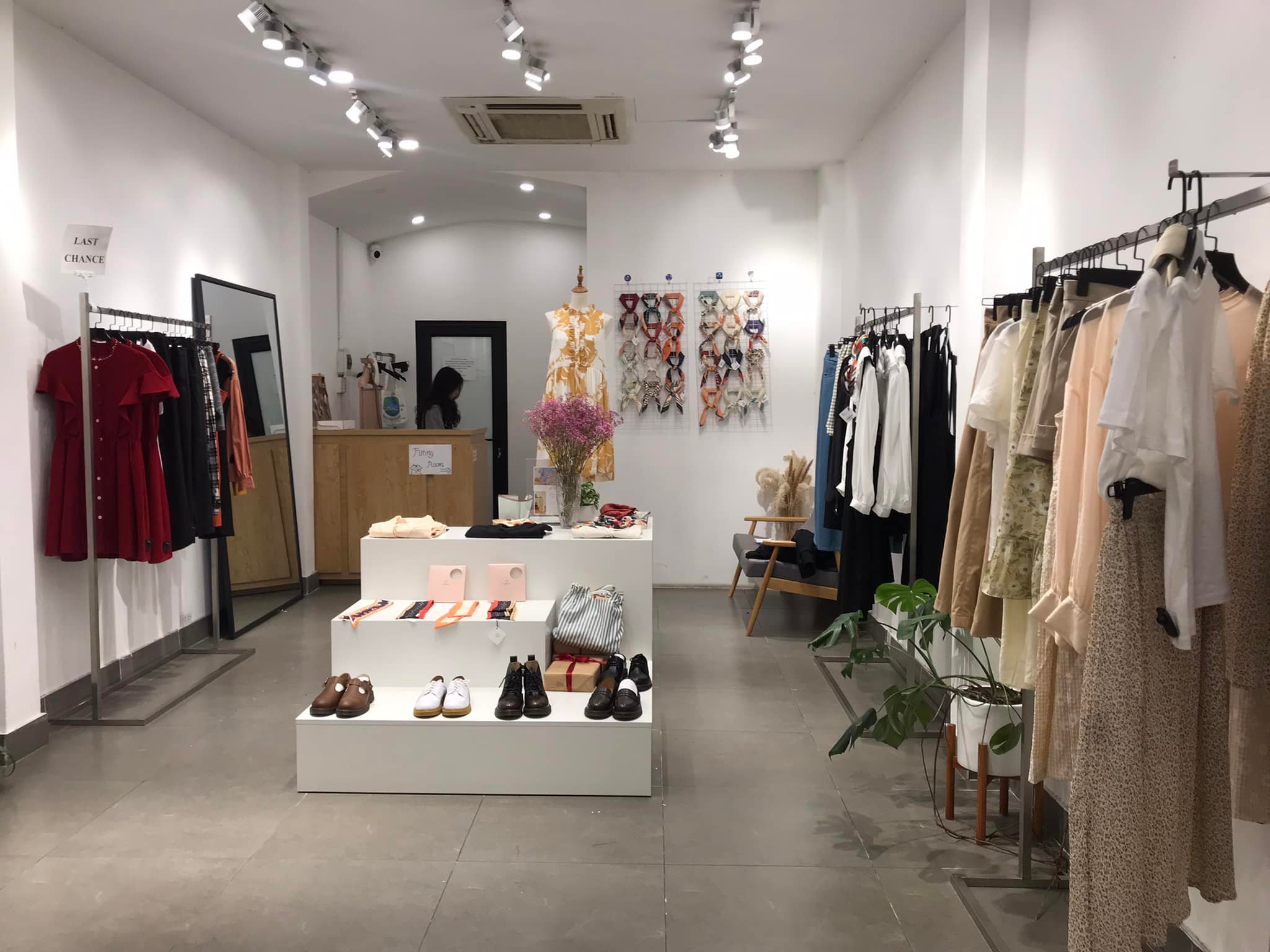 Bán nhà mặt phố Thạch Bàn, Long Biên, hàng xóm Vinhomes, 80m, MT6m, KD, cho thuê VP