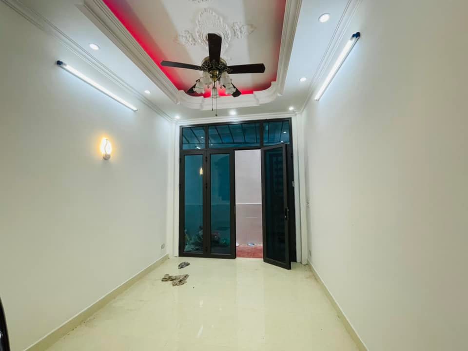 BÁN NHÀ PHỐ KIM NGƯU, S 71M x 4 Tầng, 2 MẶT NGÕ, BA GÁC ĐỖ CỬA, GIÁ CHỈ 6 TỶ 3