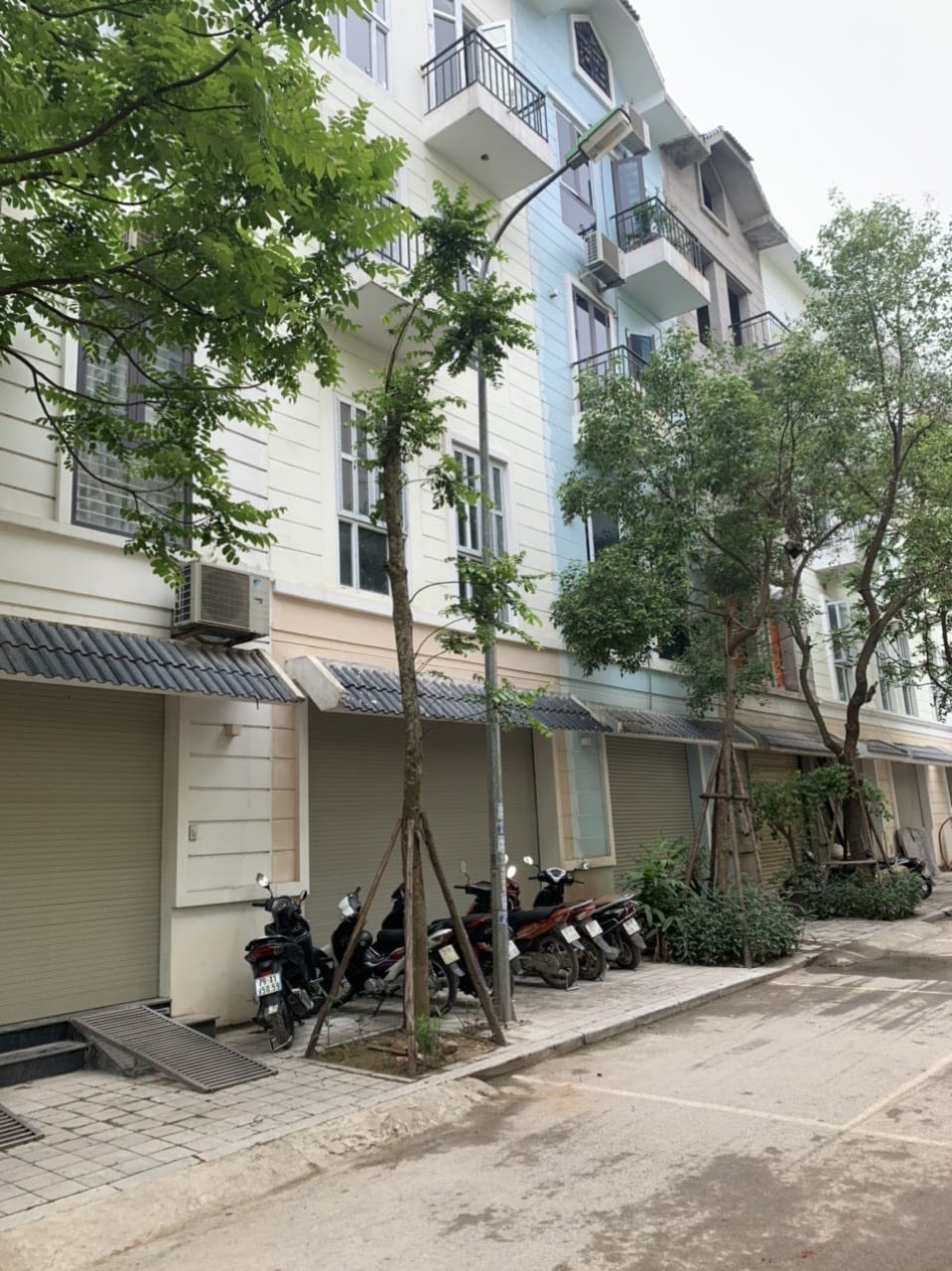 Rẻ nhất KĐTVăn Quán nhà liềnkề diện tích 90m2 kinh doanh giá nhỉnh 13 tỷ