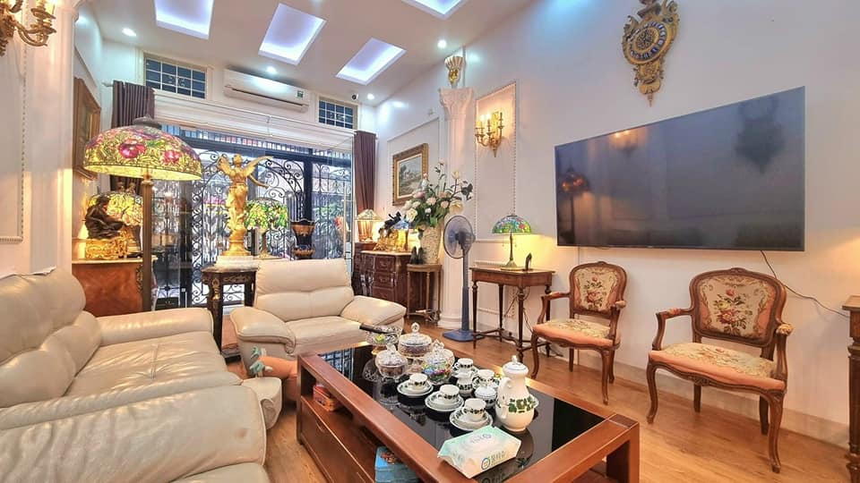 BÁN NHÀ PHỐ LINH LANG - BA ĐÌNH DIỆN TÍCH 62M X 5 TẦNG MẶT TIỀN 4M. - NHÀ ĐẸP - PHỐ VIP - 2 THOÁNG - OTO TRÁNH - GIÁ SIÊU RẺ - CỰC HIẾM - GIÁ 12.9 TỶ