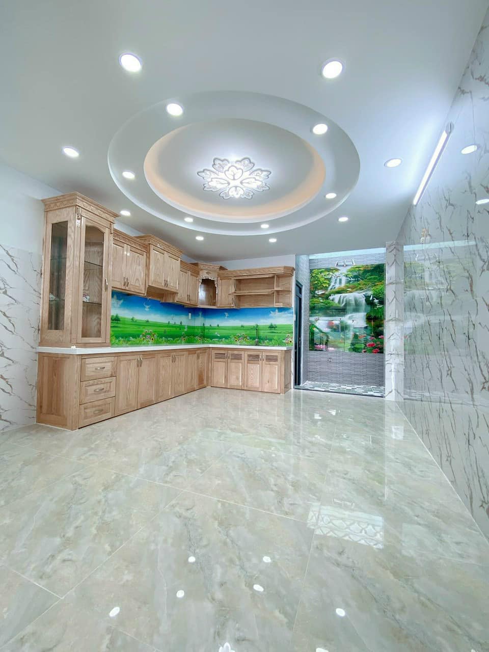 Nhà bán Quận 12 Nguyễn Ảnh Thủ – Chỉ 5.X Tỷ nhà đẹp thiết kế hiện đại HXH 8M sát mặt tiền