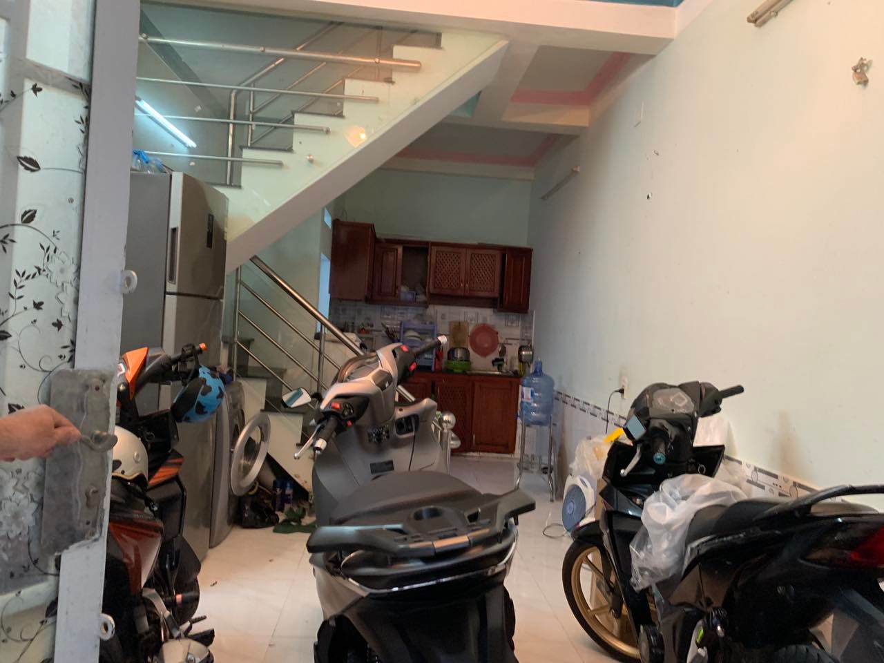 Chính chủ bán nhà Huỳnh Tấn Phát , Nhà Bè, Hẻm xe hơi, 3 Lầu 4 PN, DT 32M2, Giá 2 tỷ